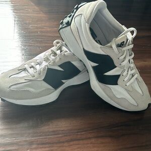 New balance 327 sneaker